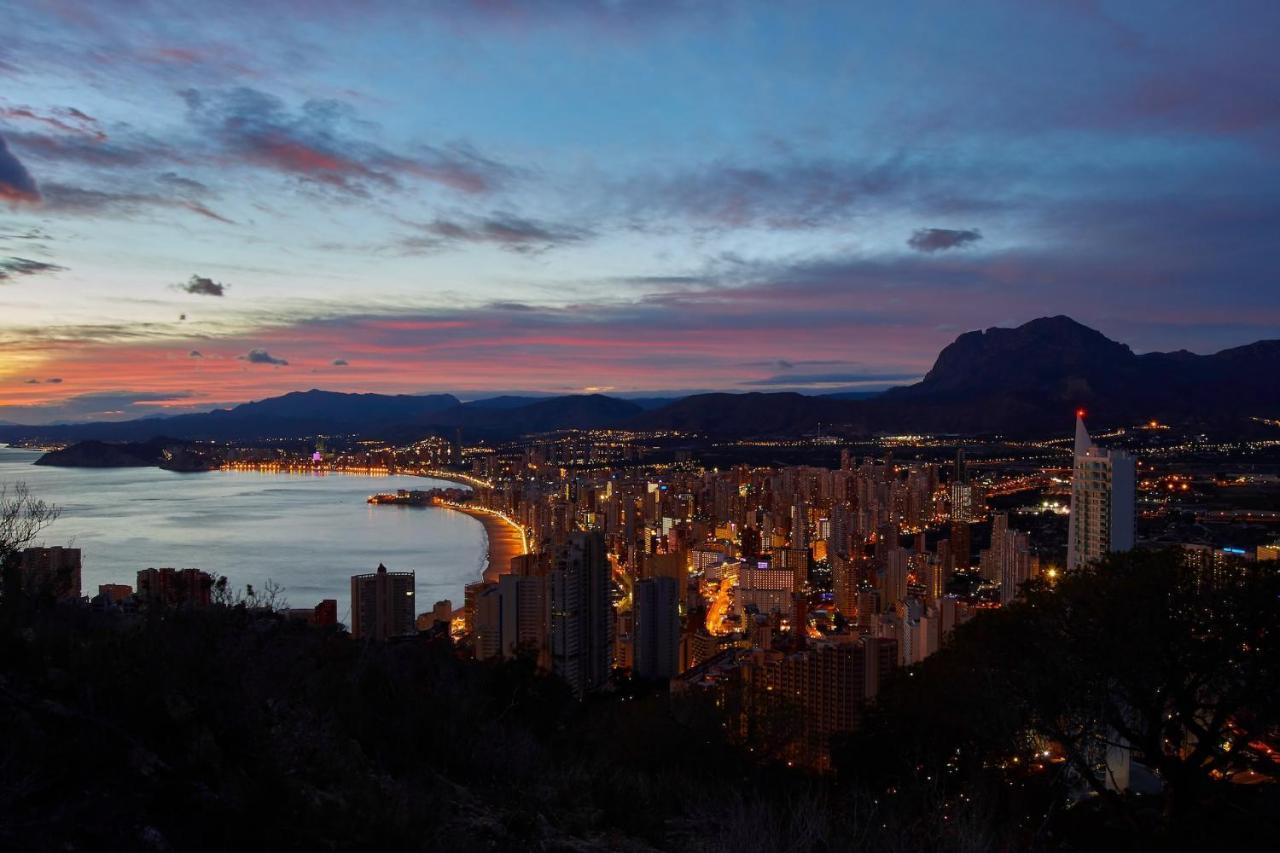 Intempo Residential Sky Resort & Spa - Benidorm, Espana Buitenkant foto